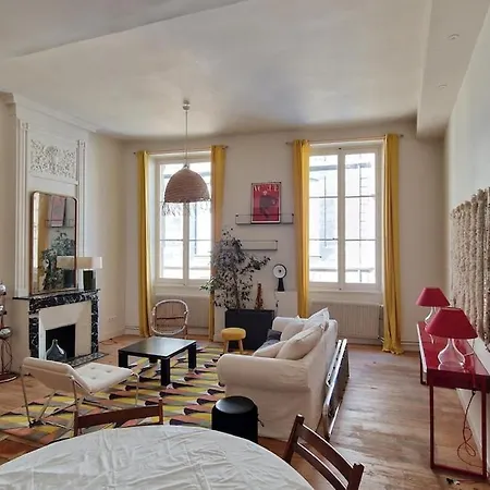 Apartment St Michel 3 Bedrooms *